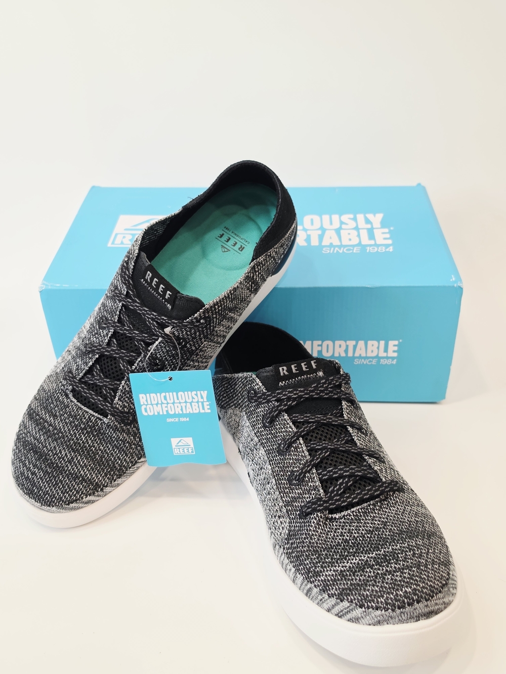 Reef Men's Swellsole Neptune Charcoal Black & White Knit Low-Top Sneakers